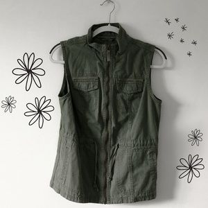 Army Green Vest 🌻